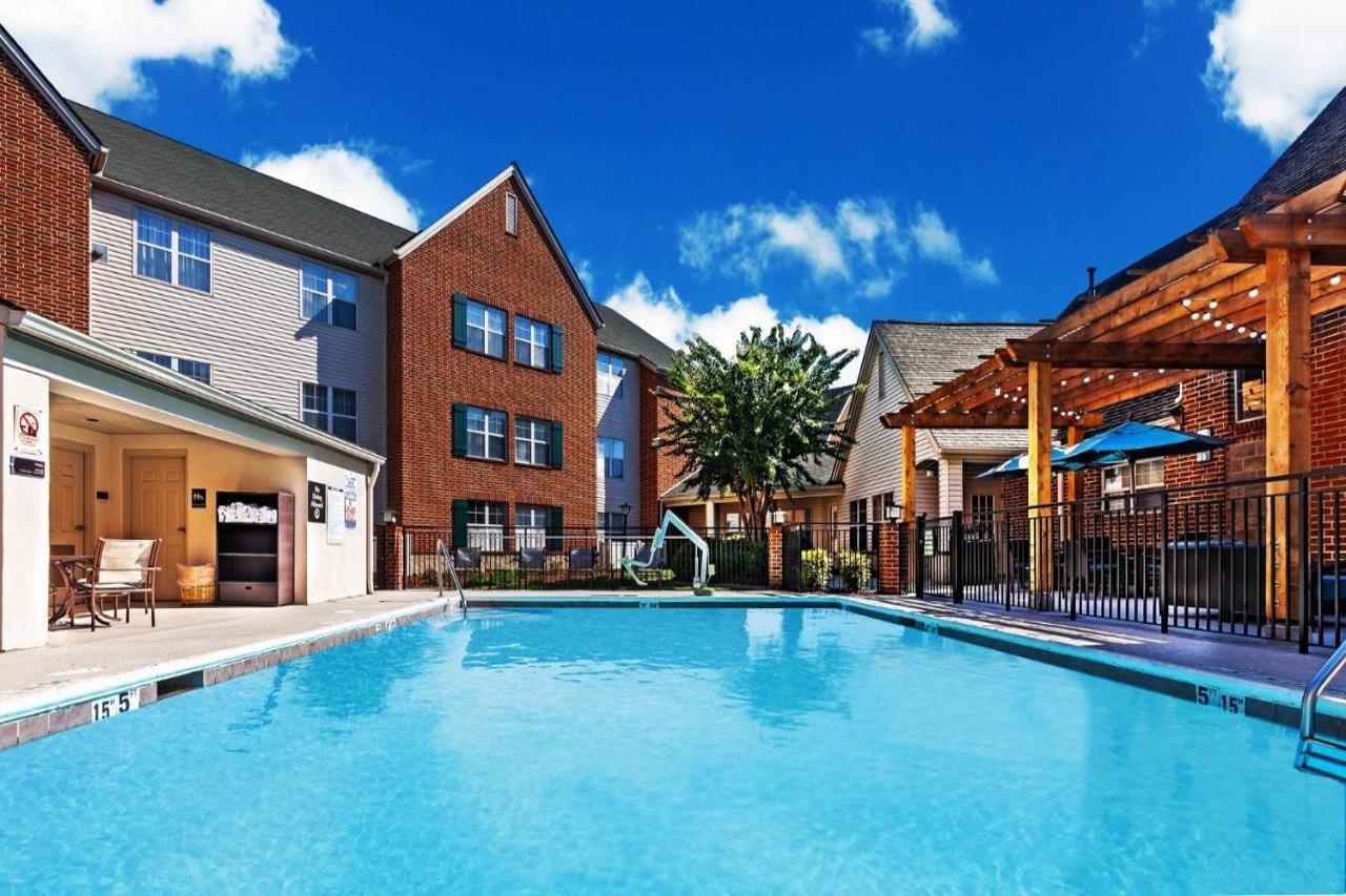 Homewood Suites By Hilton Greensboro Exterior foto